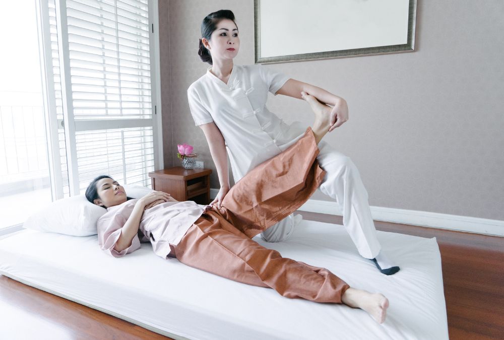 Massaggio Thailandese: cos'è, Origini, teoria, benefici, contrpindicazioni, pratica del massaggio | DIABASI® Scuola Professionale di Massaggio Duilio La Tegola