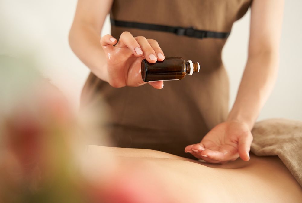 Olio da Massaggio: base del Massaggiatore Professionale
